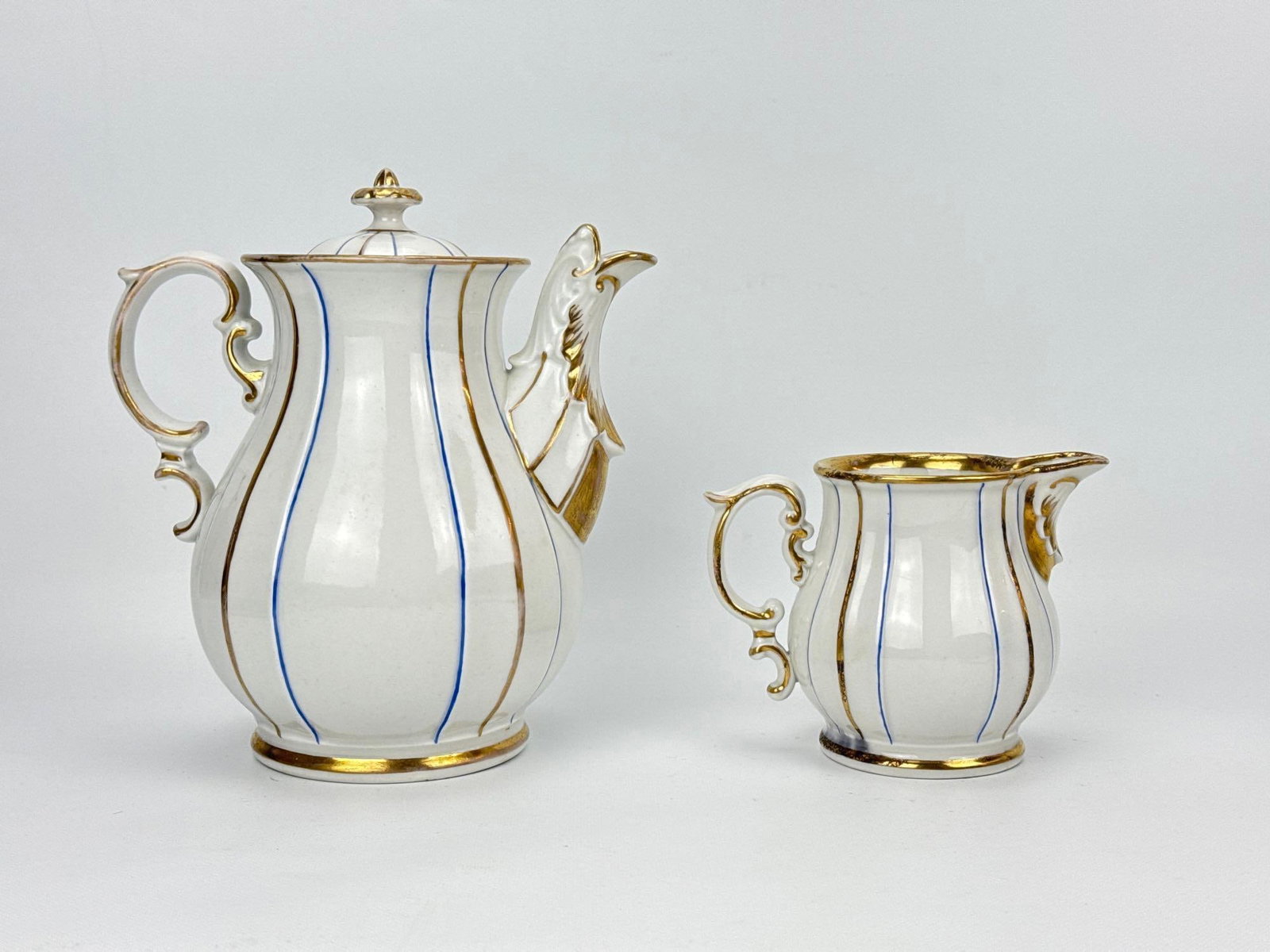 ANTIQUE KPM BERLIN PORCELAIN BLUE STRIPE AND GOLD GILT COFFEE POT AND CREAMER SERVICE SET (1 of 10)