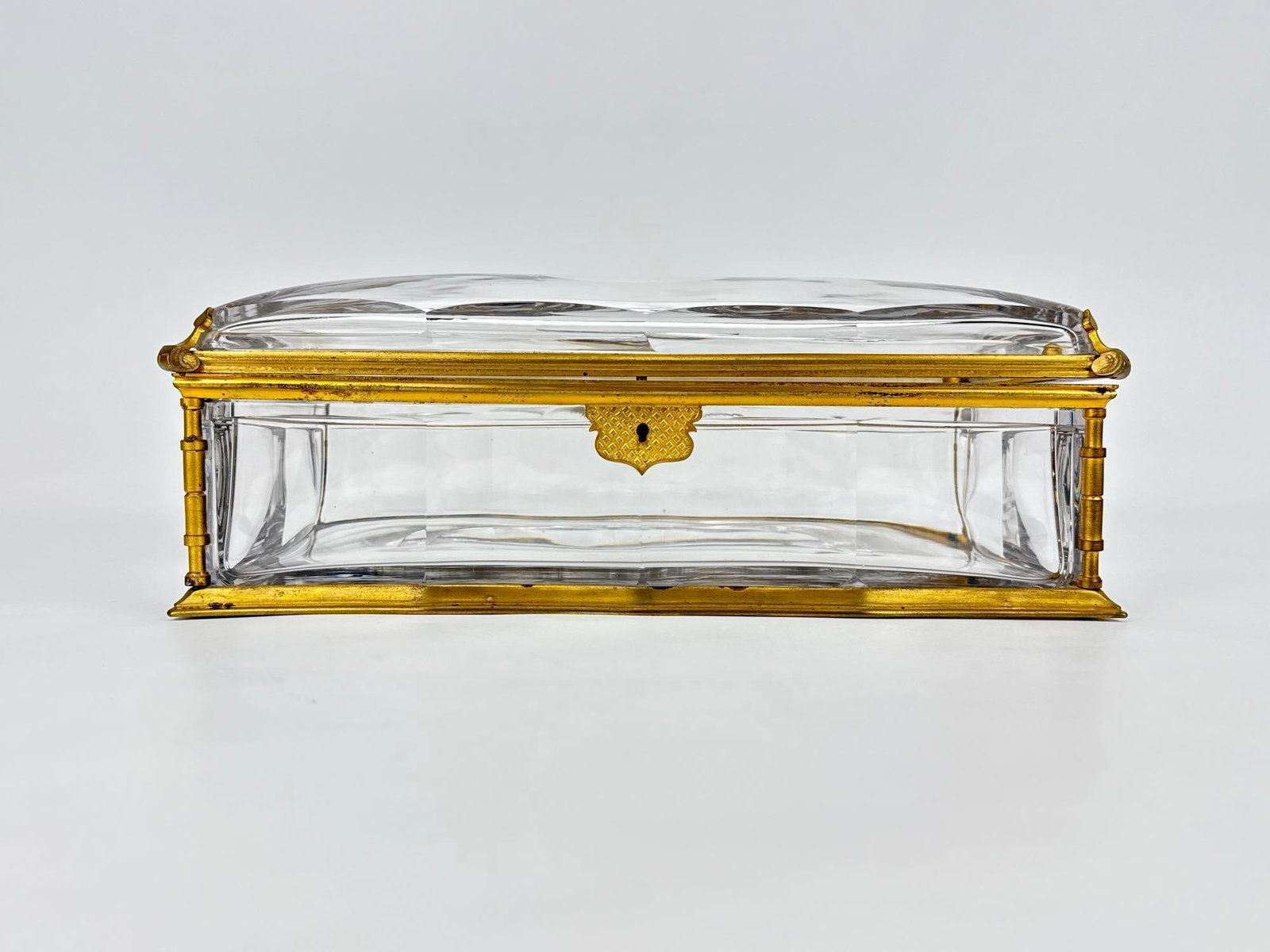 ANTIQUE FRENCH BACCARAT ATTR. CRYSTAL AND GILT BRONZE JEWELRY BOX (1 of 17)