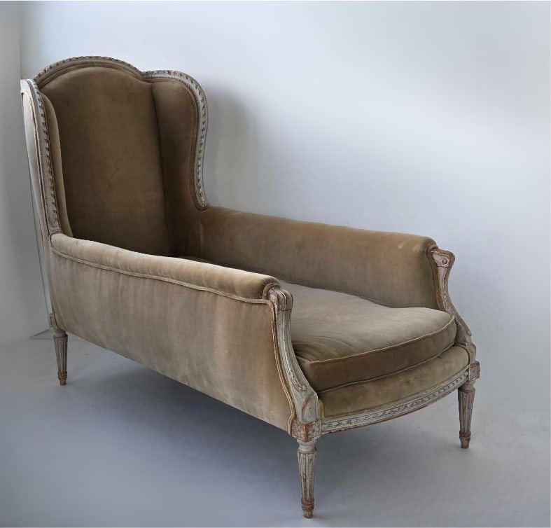 ANTIQUE LOUIS XVI STYLE CARVED & PAINTED VELVET CHAISE LONGUE WITH EXTENDED BERGERE STYLE ARMS (1 of 13)