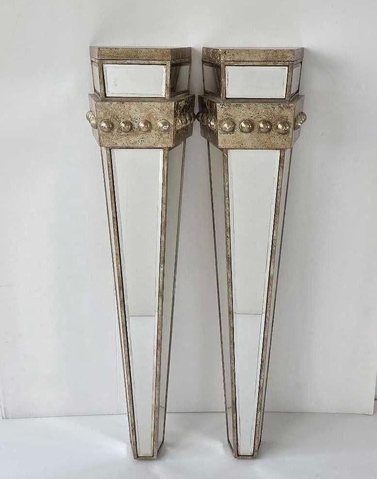 PAIR OF HOLLYWOOD REGENCY GILTWOOD AND MIRRORED WALL OBELISK FORM BRACKETS (1 of 15)