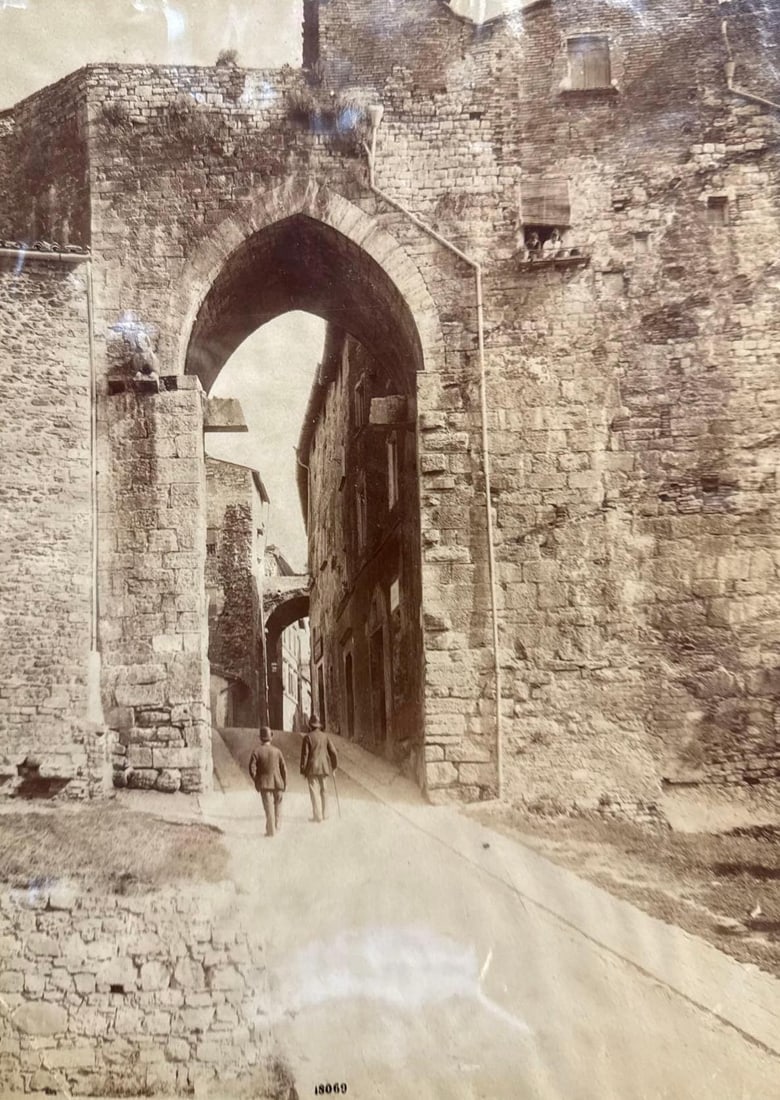 FRATELLI ALINARI VINTAGE ALBUMEN PRINT: ARCO DI PORTA EBURNEA, PERUGIA (1 of 2)