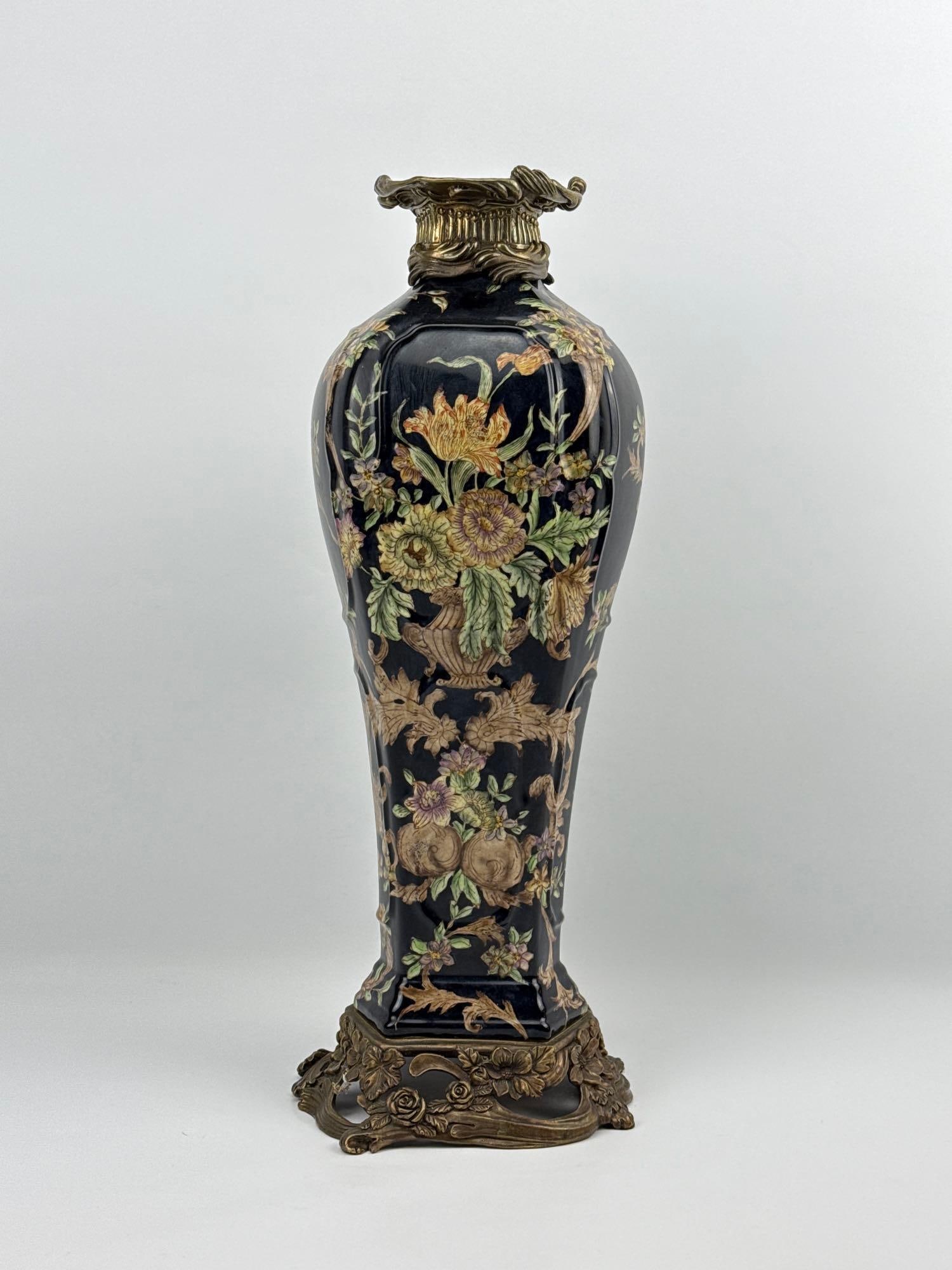 CASTILIAN IMPORTS LARGE BLACK CERAMIC AND ORMOLU BRONZE MOUNTED FLORAL VASE (1 of 6)
