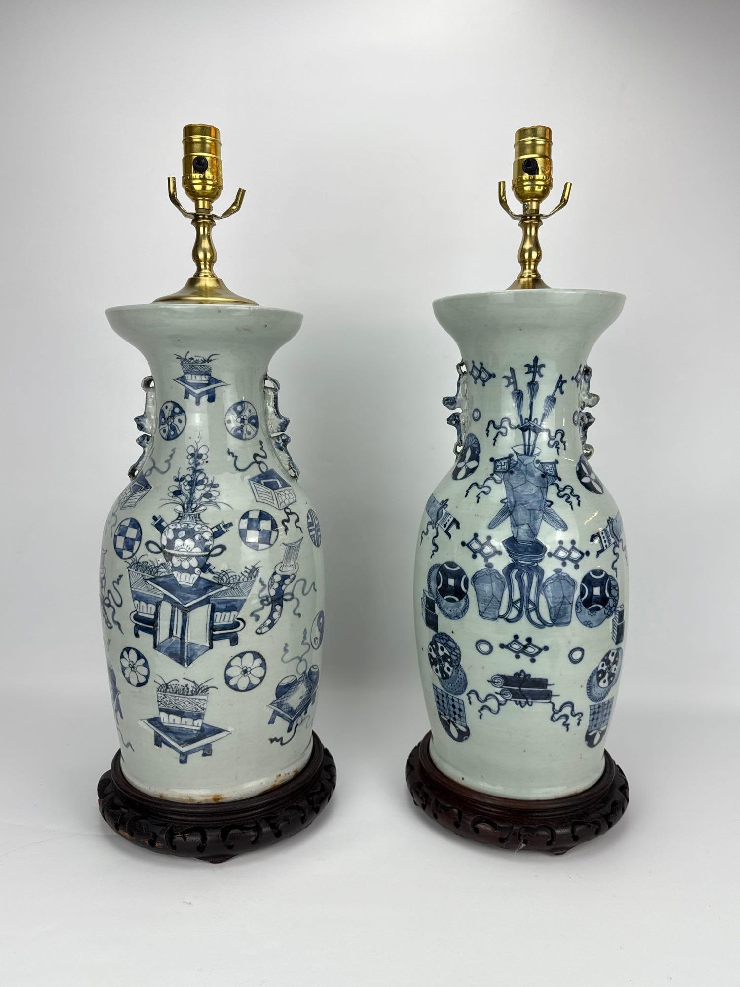 PAIR OF CHINESE BLUE AND WHITE PORCELAIN VASE TABLE LAMPS (1 of 11)