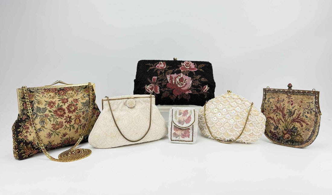 COLLECTION OF VINTAGE BEADED AND TAPESTRY EVENING PURSES (1 of 18)