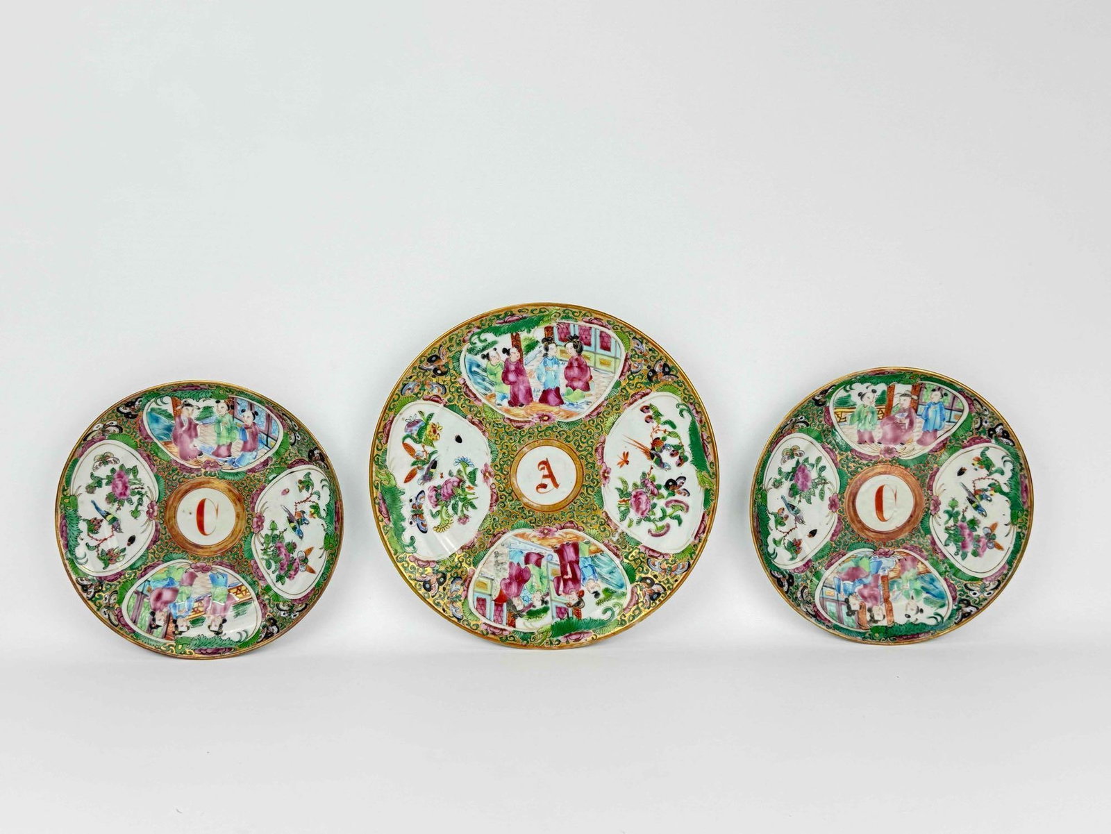 THREE ANTIQUE CHINESE EXPORT ROSE MEDALLION MONOGRAMMED PORCELAIN PLATES (1 of 15)