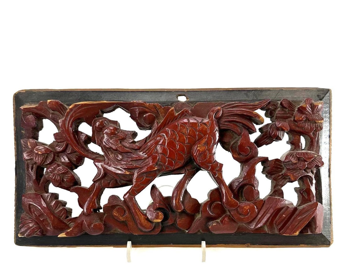 ANTIQUE CHINESE RED LACQUER FIGURAL SCREEN PANEL (1 of 9)