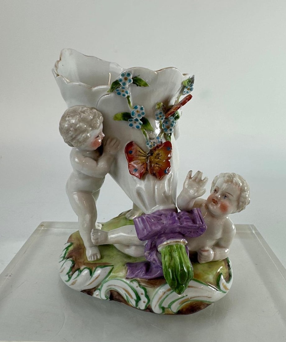 ANTIQUE MEISSEN GERMAN PORCELAIN FIGURAL CHERUB CORNUCOPIA VASE (1 of 7)