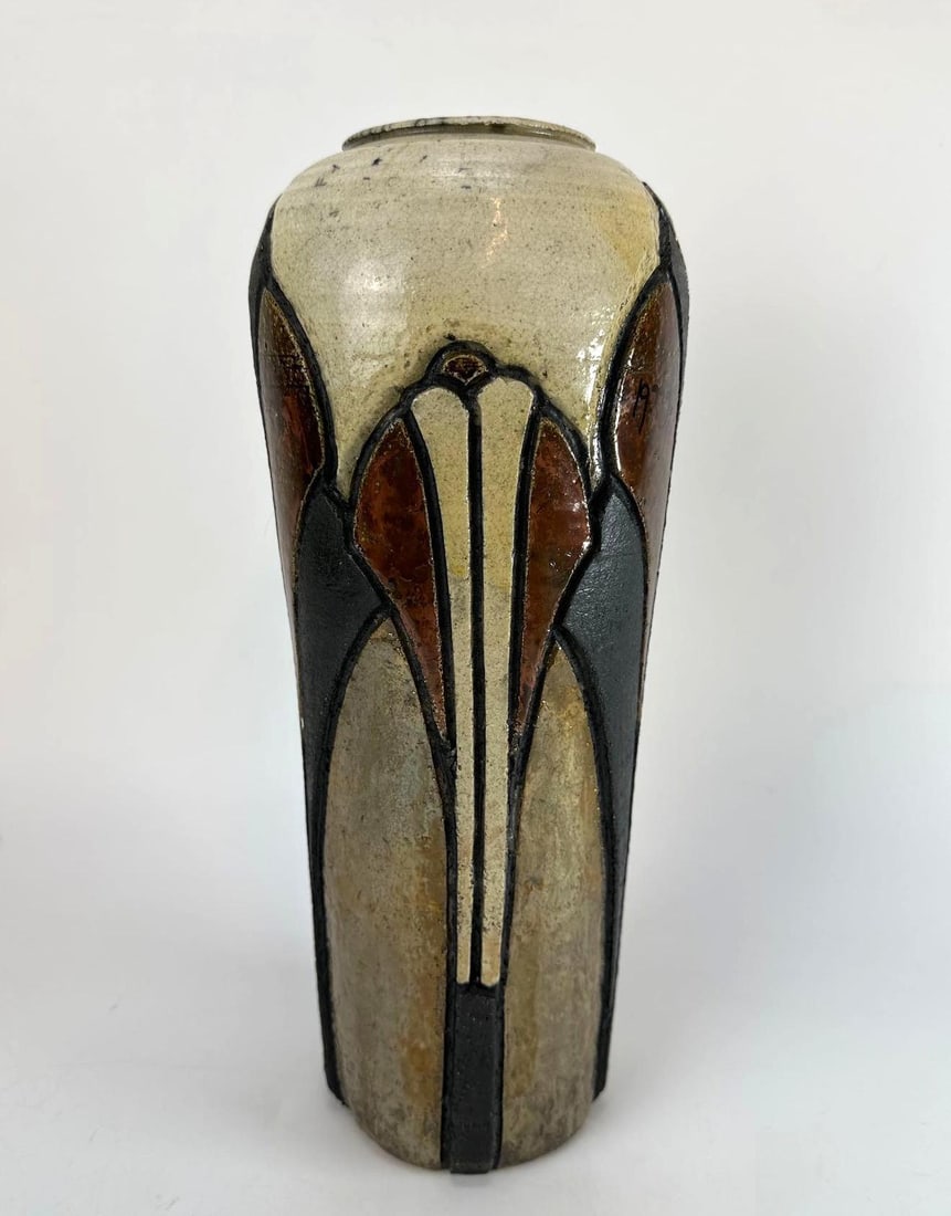 VINTAGE 1970S ART DECO STYLE CERAMIC VASE SIGNED: Vintage art pottery vase featuring an Art Deco style geometric silhouette with layered step shoulders and an elegant flared rim. Approximate Dimensions: 6”diameter x13”tall Artist or Make