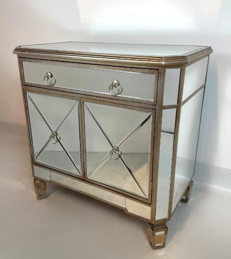 HOLLYWOOD REGENCY STYLE MIRRORED CABINET WITH DRAWERS (1 of 12)