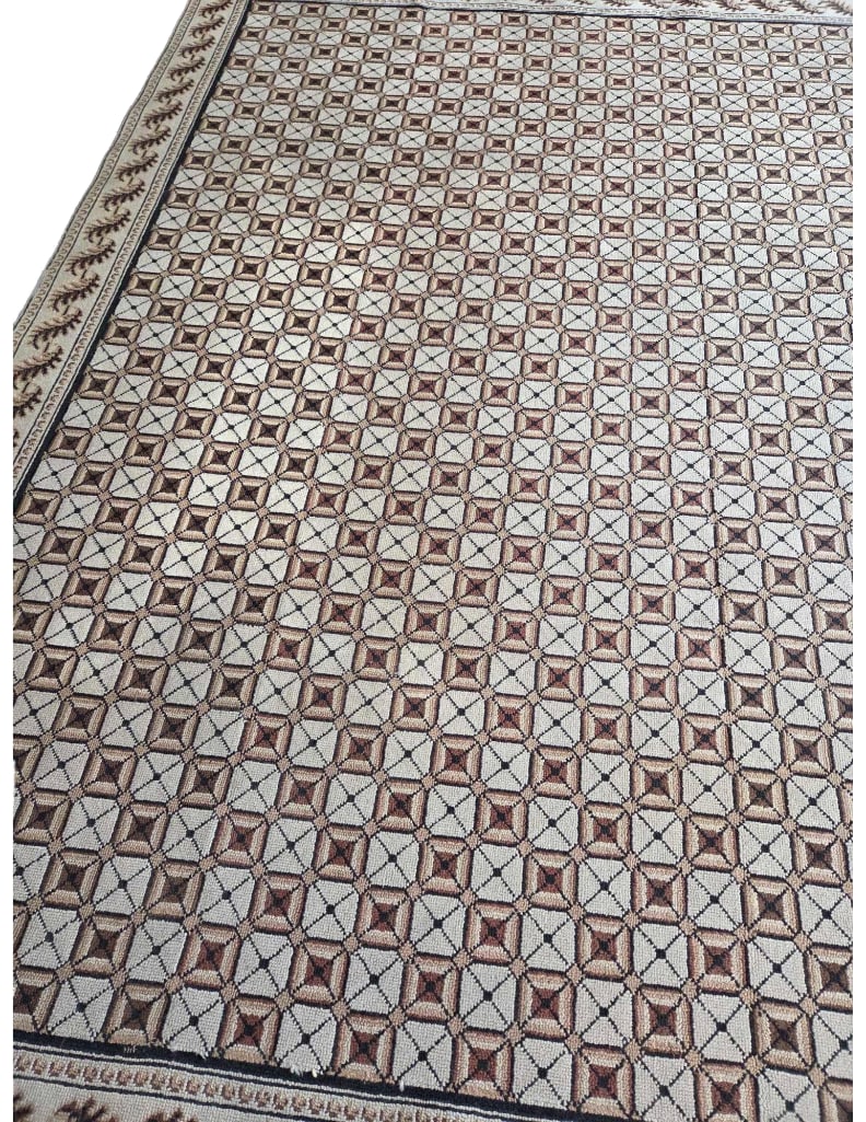 VINTAGE STARK CARPET CO GEOMETRIC PATTERN AREA RUG (1 of 15)
