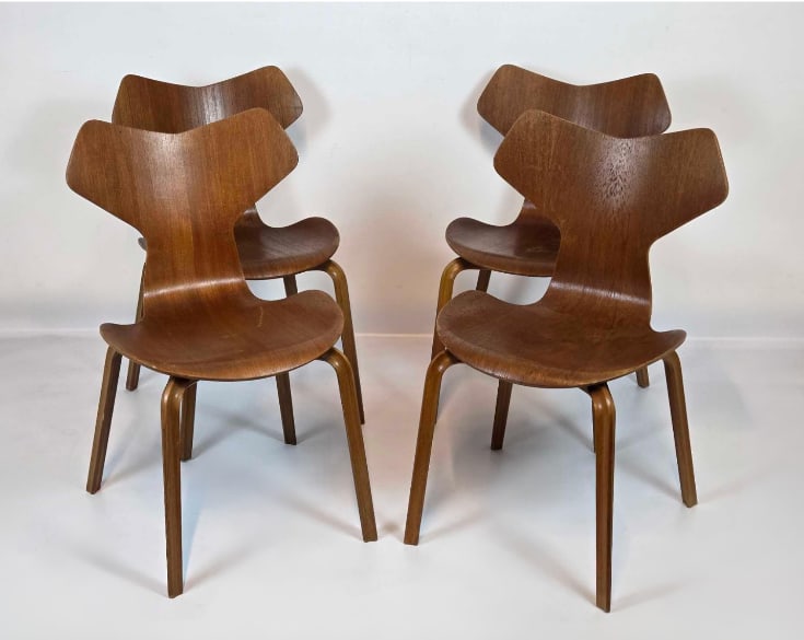 ARNE JACOBSEN GRAND PRIX MODEL 3130 TEAK CHAIRS FOR FRITZ HANSEN, SET OF 4 (1 of 15)