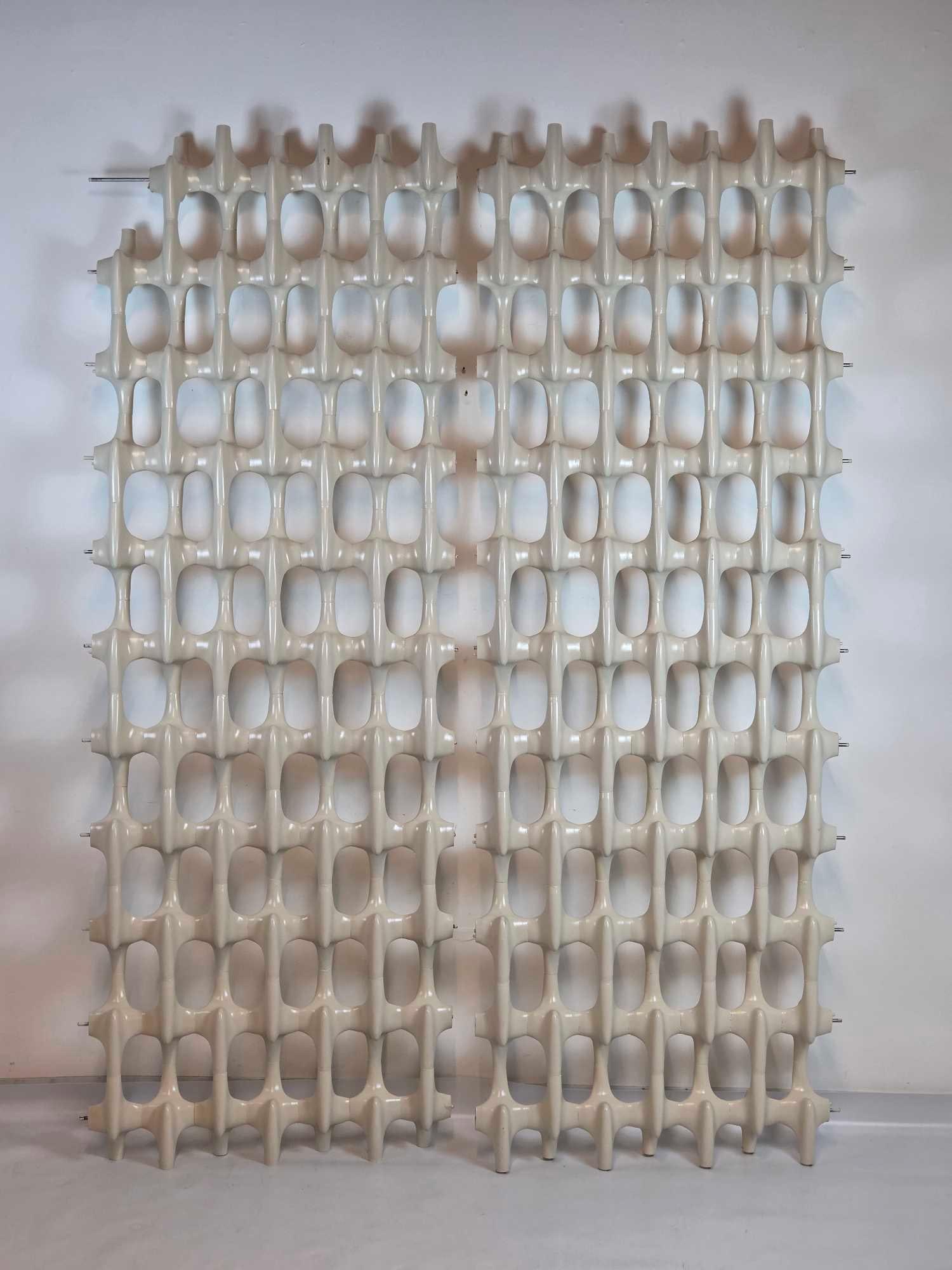 MID CENTURY LARGE POLYCARBONATE TWO PANEL ROOM DIVIDER PANELS (3 OF 3) (1 of 14)
