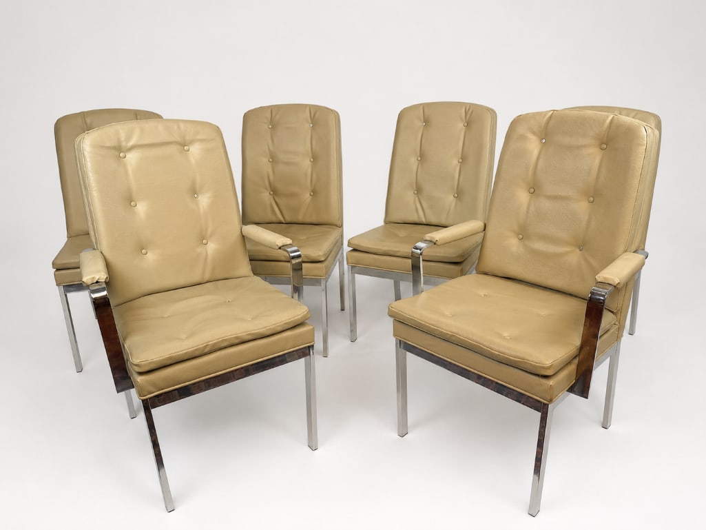 SET OF 6 MCM FLAT PARALLEL BAR CHROME & TUFTED LEATHER PARSONS DINING CHAIRS STYLE OF MILO: *A set of six vintage mid-century modern tufted leather upholstery dining chairs on flat parallel bar chrome frames in the style of and Milo Baughman consisting of 2 armchairs and 4 side chairs. Appro