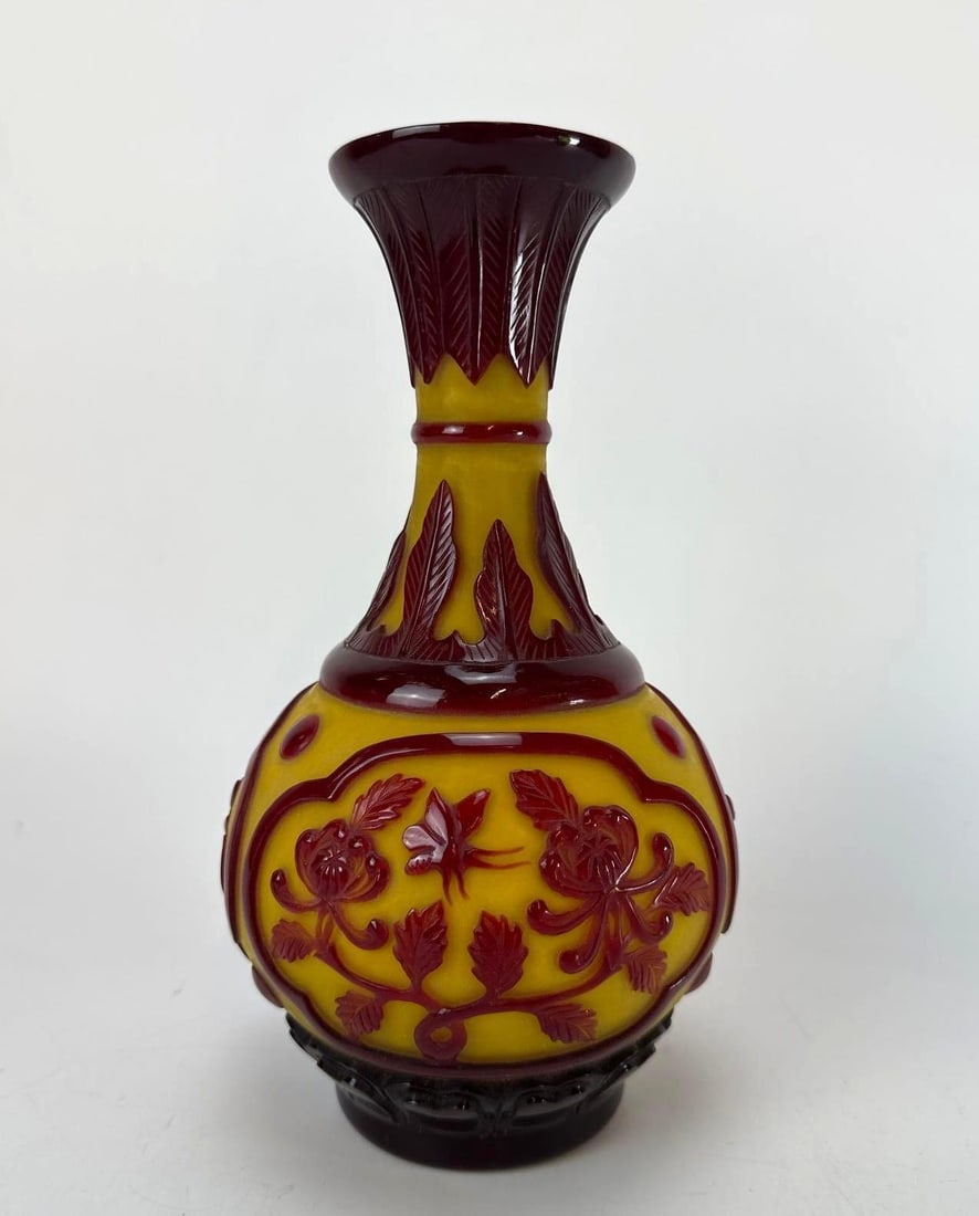 CHINESE RED OVERLAY ON YELLOW PEKING GLASS VASE (1 of 5)