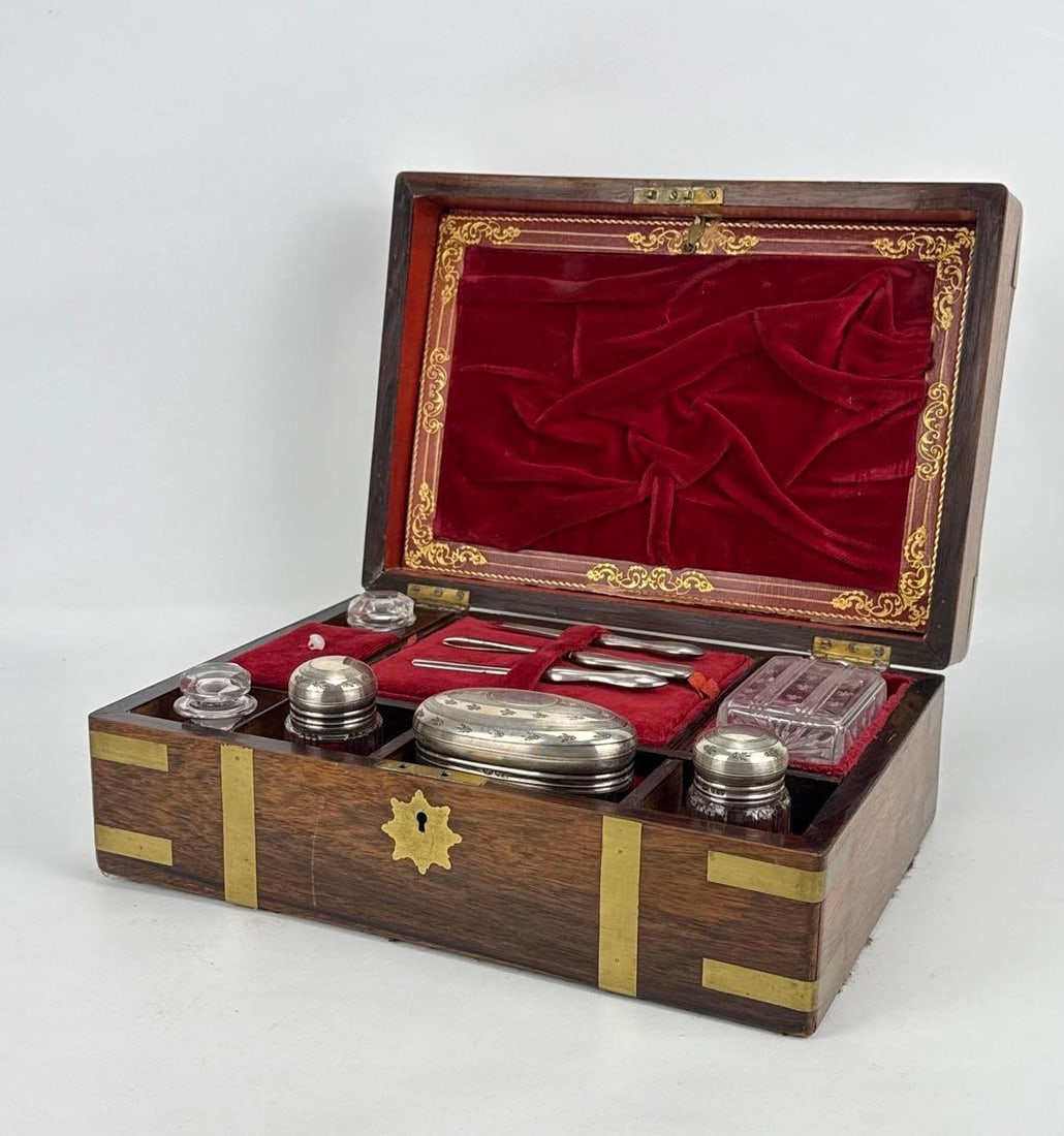 VICTORIAN BRASS BOUND ROSEWOOD TRAVELING VANITY CASE WITH STERLING SILVER MOUNTED JARS (1 of 15)