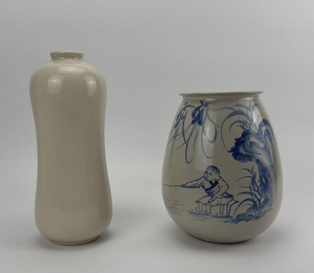 PAIR OF KOREAN / ASIAN / CHINESE POTTERY VASES INCL. BLUE AND WHITE FIGURAL PAINTED VASE (1 of 16)