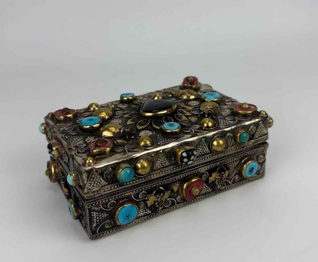 ANTIQUE MIDDLE EASTERN GEM SET MIXED METAL JEWELRY BOX (1 of 17)