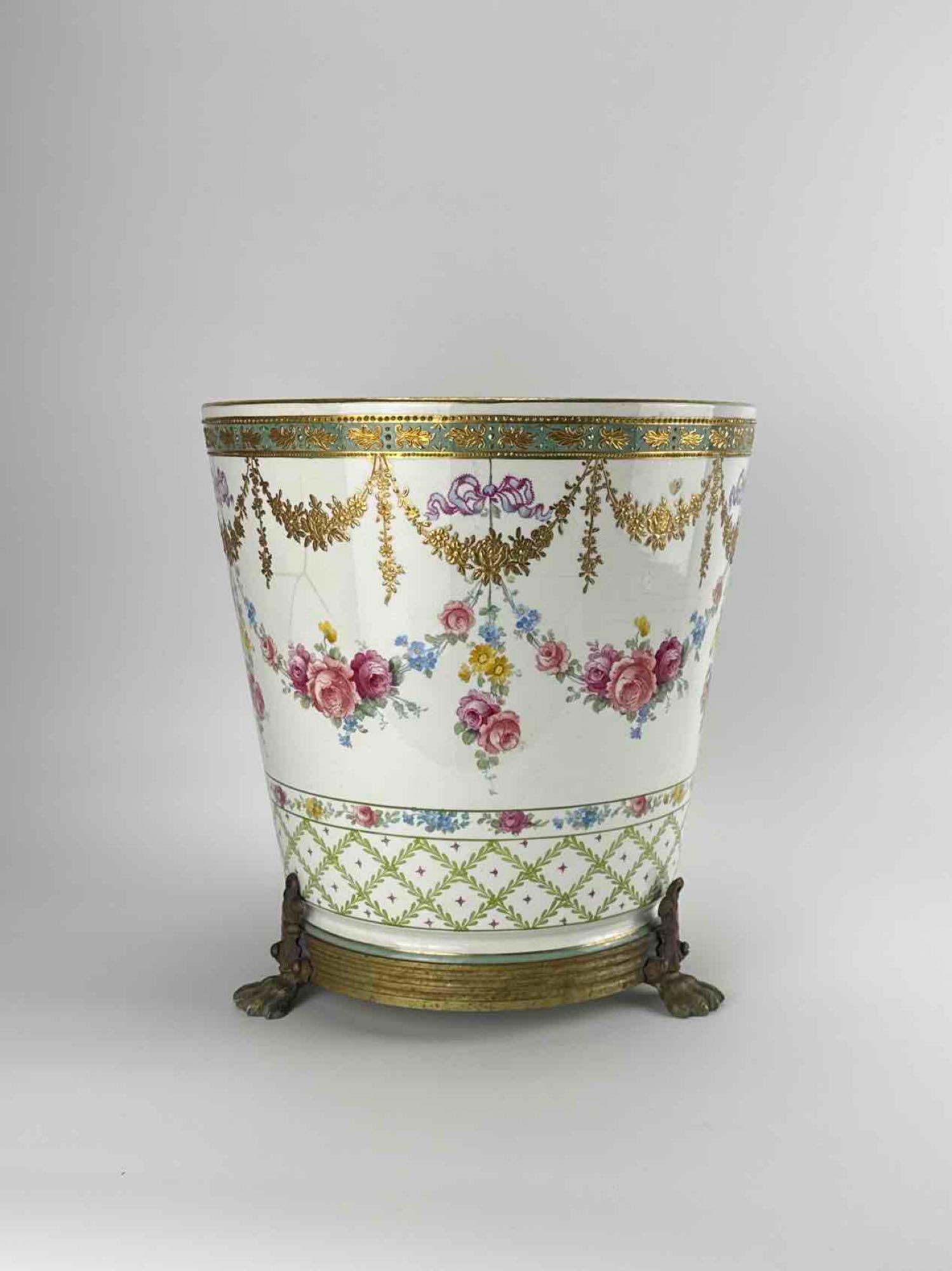 LARGE ROYAL BONN / FRANZ ANTON MEHLEM SEVRES STYLE PORCELAIN JARDINIERE (1 of 20)