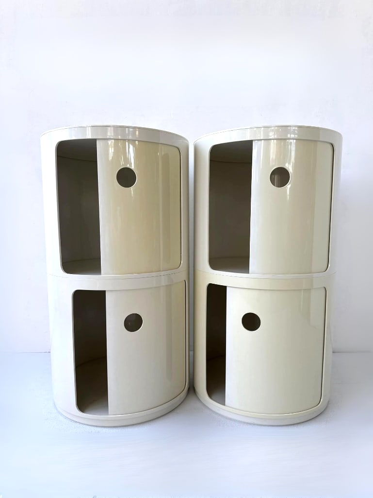PAIR OF KARTELL COMPONIBILI ROUND STACKING STORAGE UNITS BY ANNA CASTELLI FERRIERI (1 of 13)