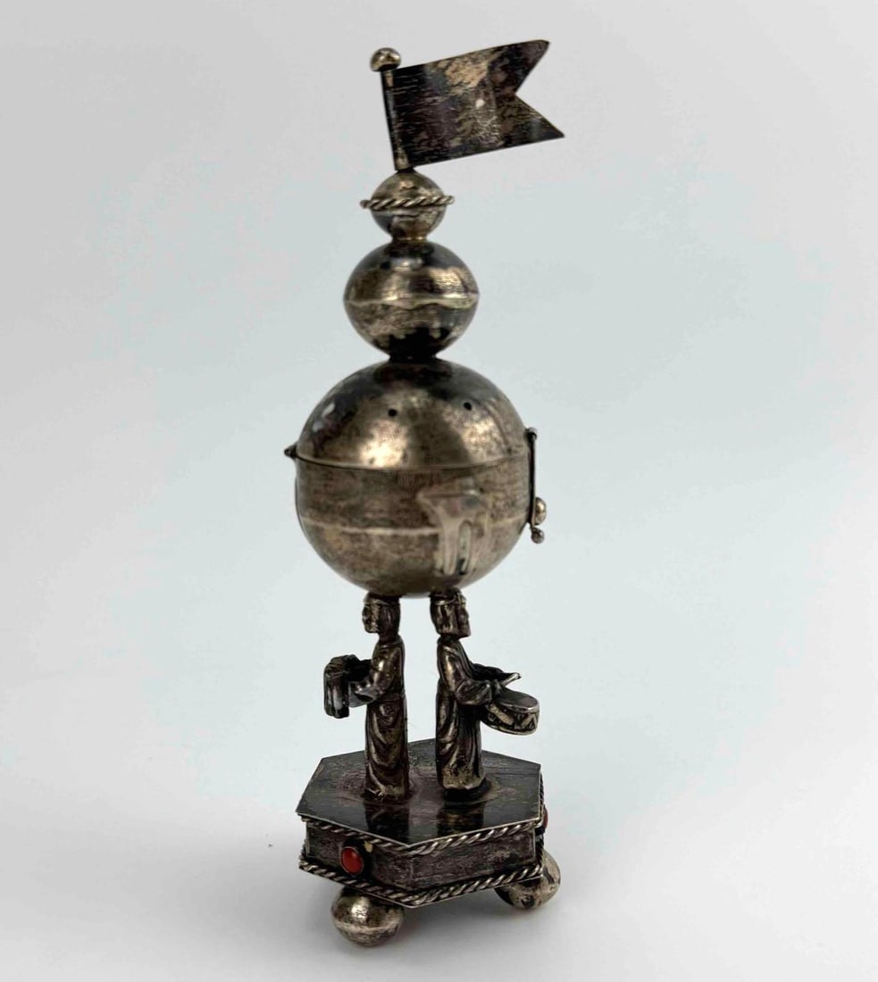 SIGNED FIGURAL JUDAICA SILVER SPICE BOX (BESAMIM) WITH FLAG FINIAL (1 of 17)