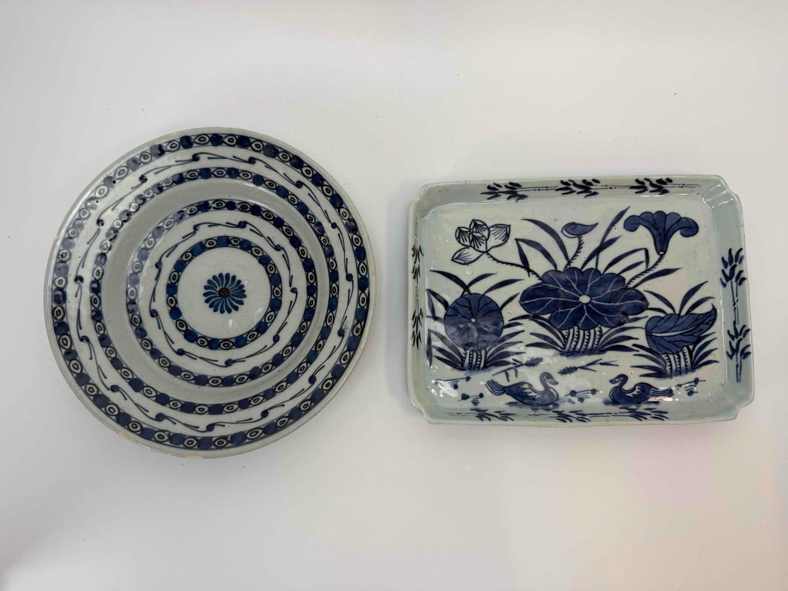 CHINESE BLUE AND WHITE PORCELAIN BOWL AND RECTANGULAR TRAY (1 of 7)