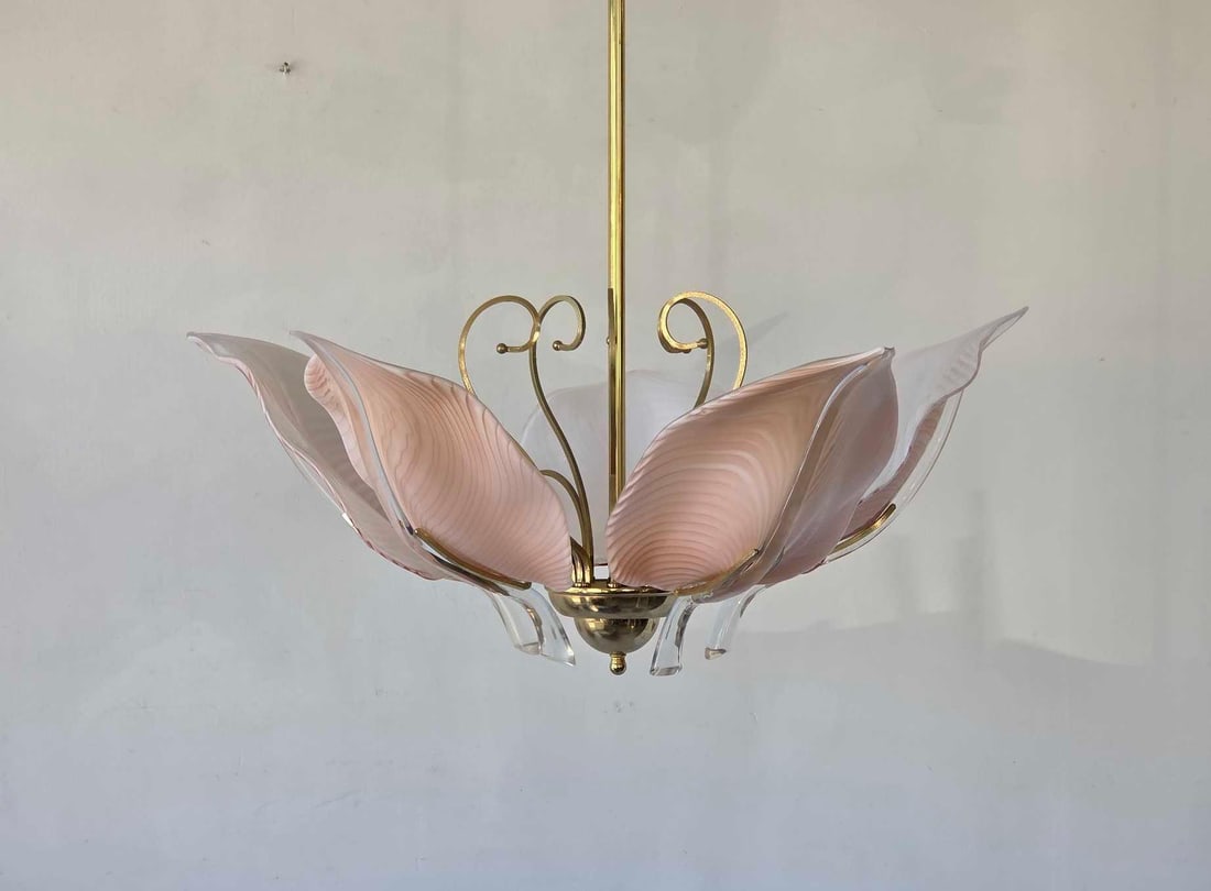 FRANCO LUCE MURANO PINK GLASS LEAF AND BRASS CHANDELIER, ITALIAN, 31 IN DIA. (1 of 17)