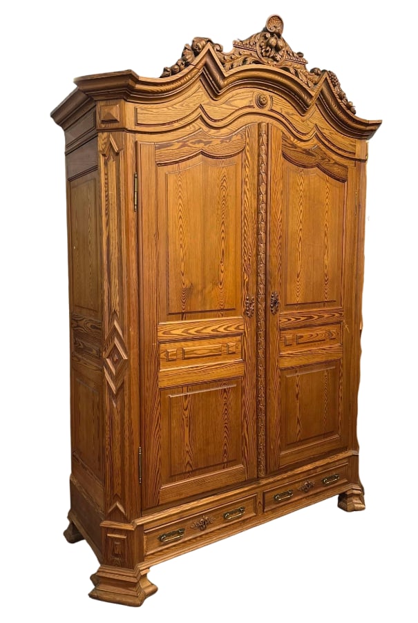 LARGE FRENCH PROVINCIAL LOUIS XV STYLE CARVED OAK ARMOIRE (1 of 14)
