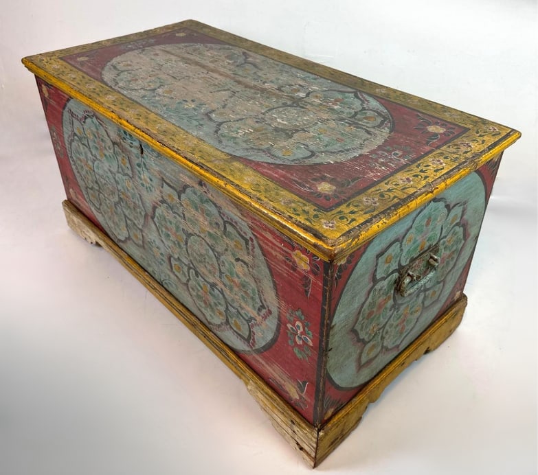 AMERICAN FOLK PAINTED PANELED BLANKET CHEST: painted wood blanket chest with paneled sides and hinged top Approximate Dimensions: 40"L x 18"D x 20"H Artist or Maker: Unknown Provenance: A New York Gallerist and Collector Notes: Altho