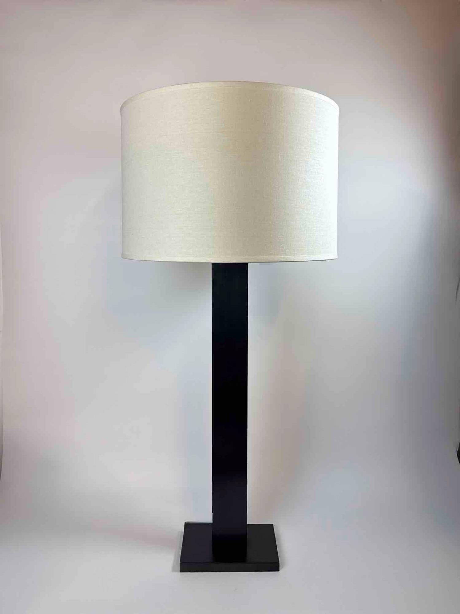 POTTERY BARN TABLE LAMP, BRONZED SQUARE COLUMN WITH LINEN DRUM SHADE - 3