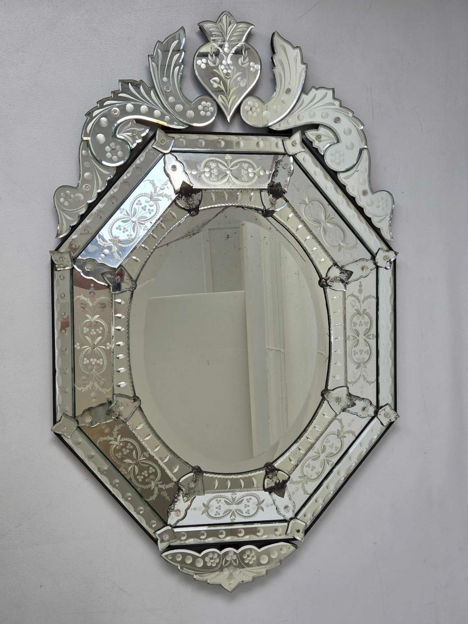 FINE VINTAGE VENETIAN GLASS OCTAGONAL MIRROR (1 of 13)