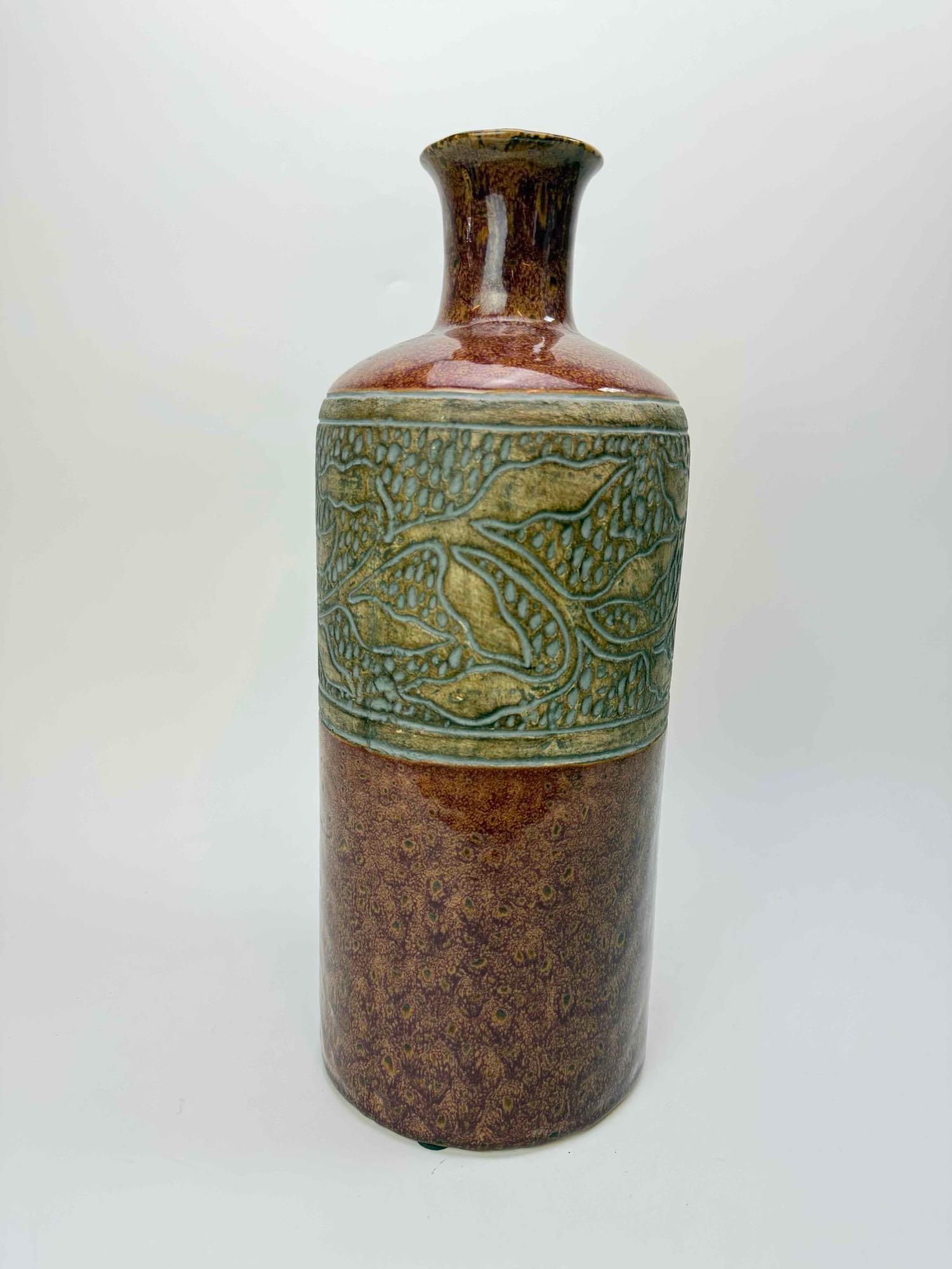 ART POTTERY STONEWARE VASE WITH INCISED FOLIATE BAND (1 of 5)