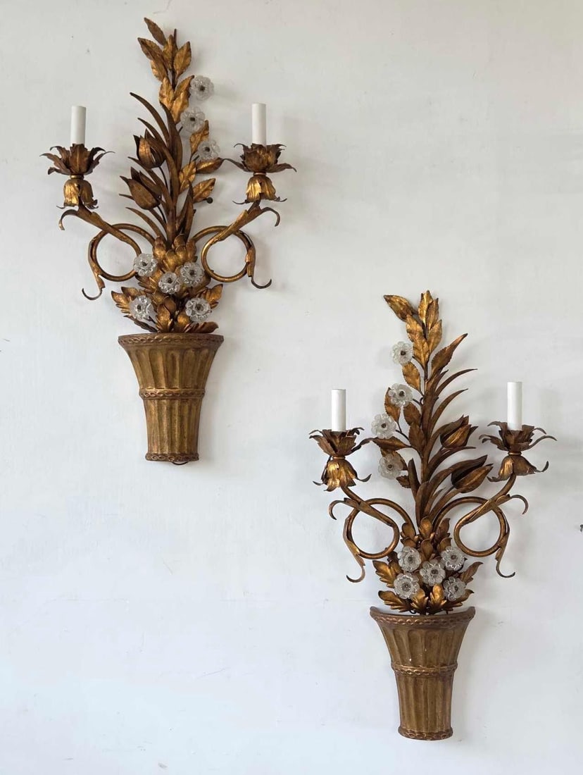 PAIR OF ITALIAN GILT METAL CRYSTAL FLORAL MOTIF TWO LIGHT SCONCES HOLLYWOOD REGENCY (1 of 20)