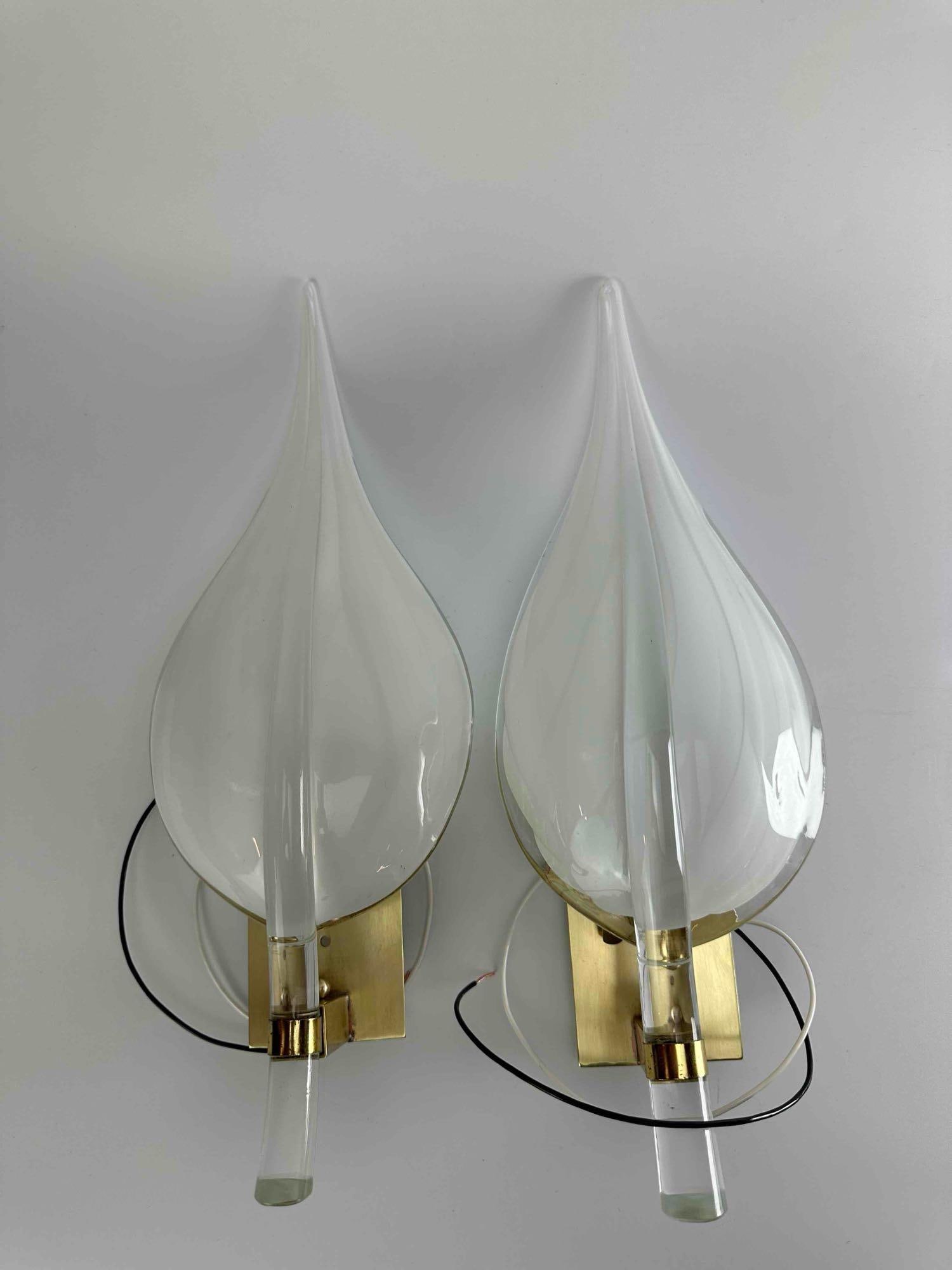 PAIR OF MURANO STYLE TEARDROP GLASS AND BRASS WALL SCONCES (1 of 5)