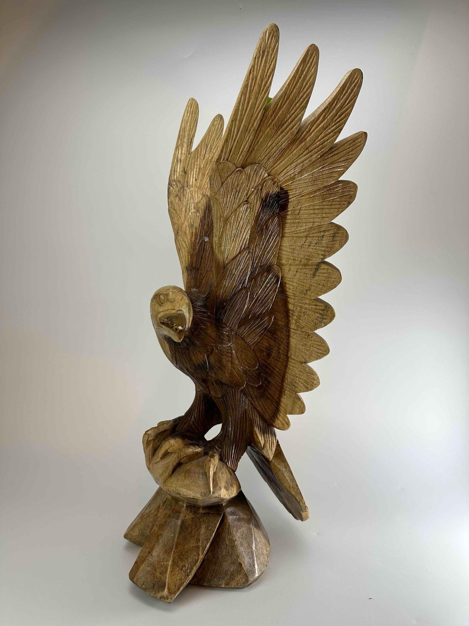 HAND CARVED WOOD EAGLE WITH SPREAD WINGS ON ROCKY BASE (1 of 7)