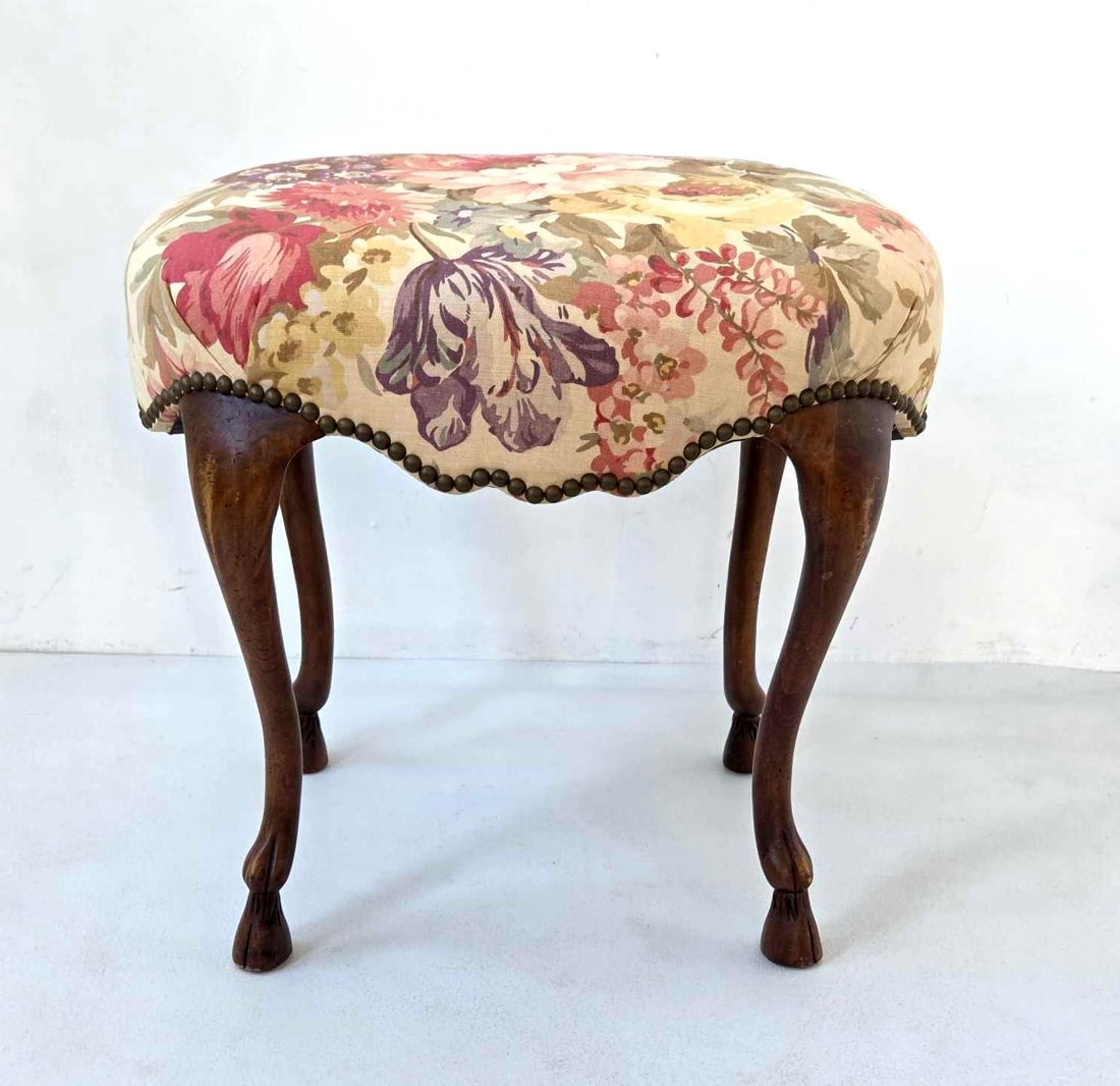 RALPH LAUREN LOUIS XV STYLE FLORAL UPHOLSTERED STOOL ON CARVED HOOF FEET (1 of 12)