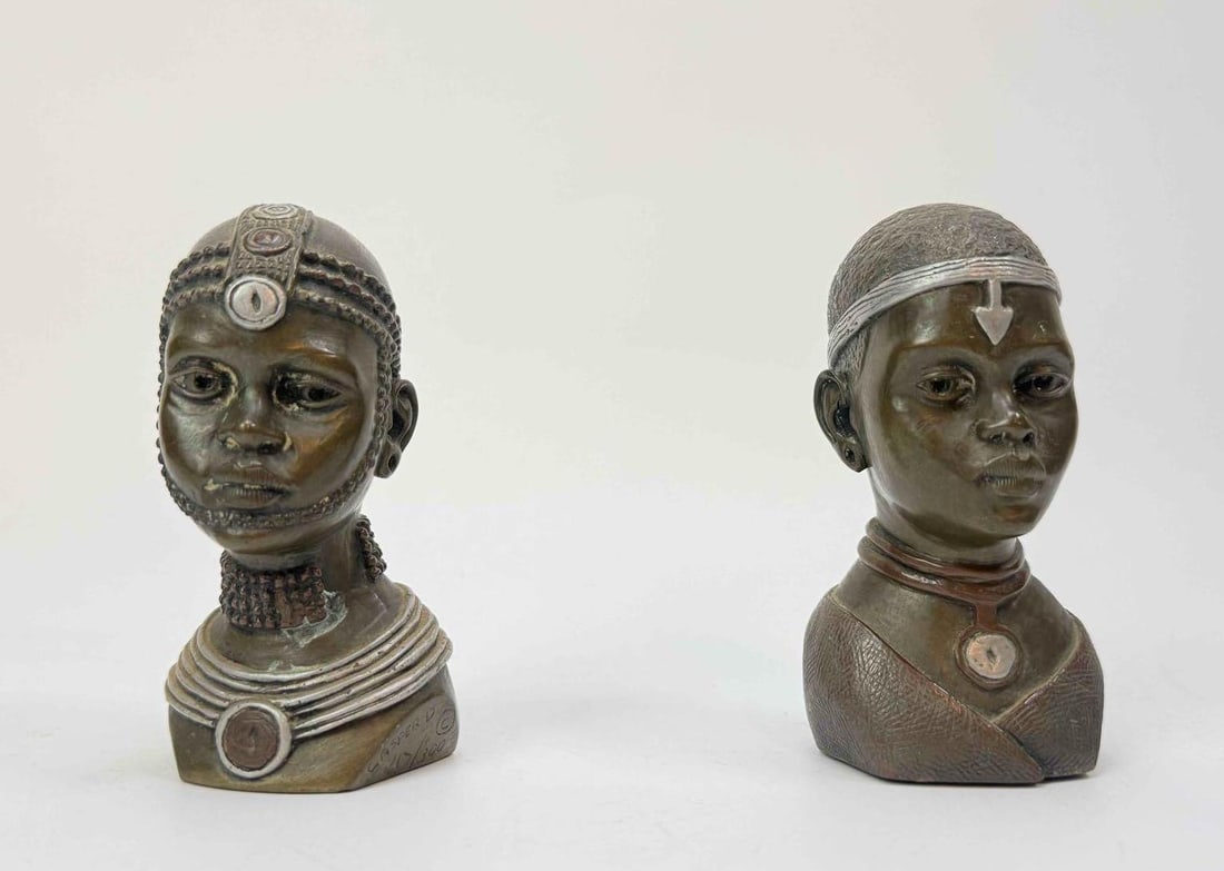 CASPER DARARE PAIR OF SIGNED AND NUMBERED BRONZED AFRICAN PORTRAIT BUSTS (1 of 8)