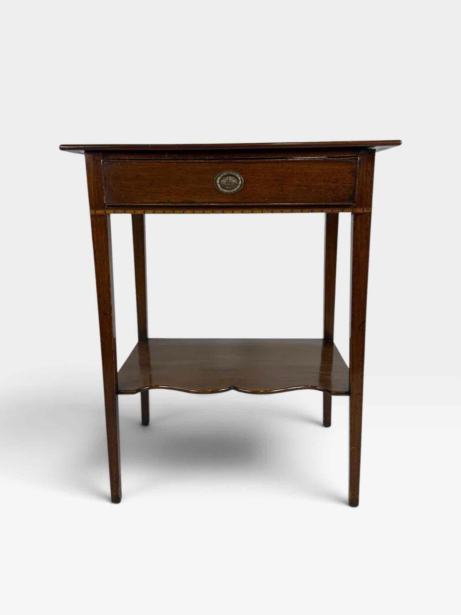 FEDERAL-STYLE MAHOGANY SIDE TABLE WITH DRAWER AND SHELF (1 of 8)