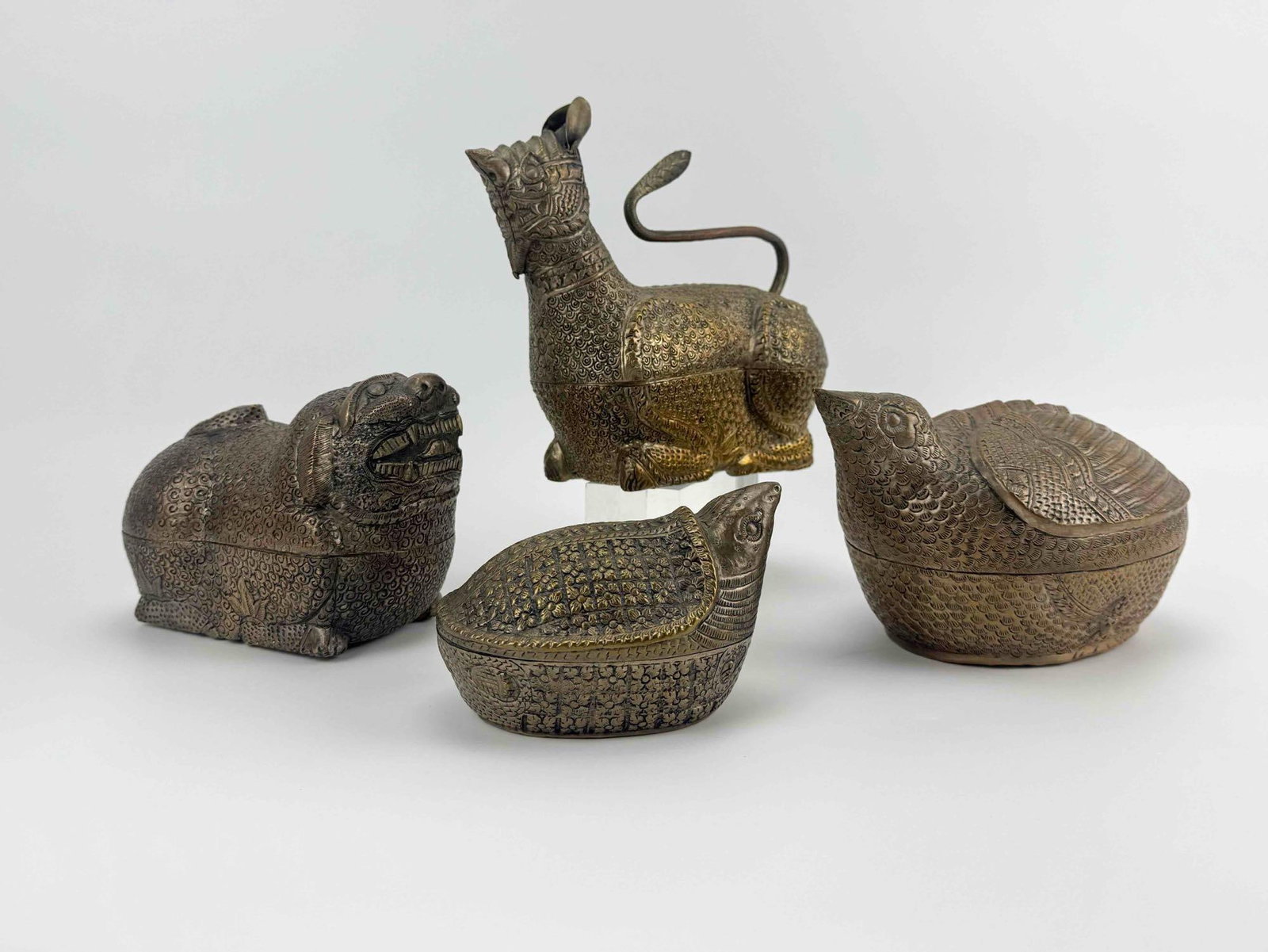 LOT OF FOUR SOUTHEAST ASIAN ANIMAL FORM BETEL NUT BOXES, WHITE METAL (1 of 12)
