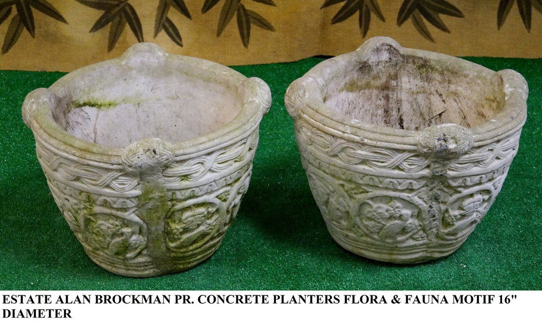 PR. CIRCULAR CONCRETE PLANTERS (1 of 4)