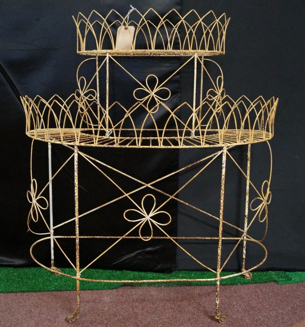 FRENCH WIRE PLANTER (1 of 2)