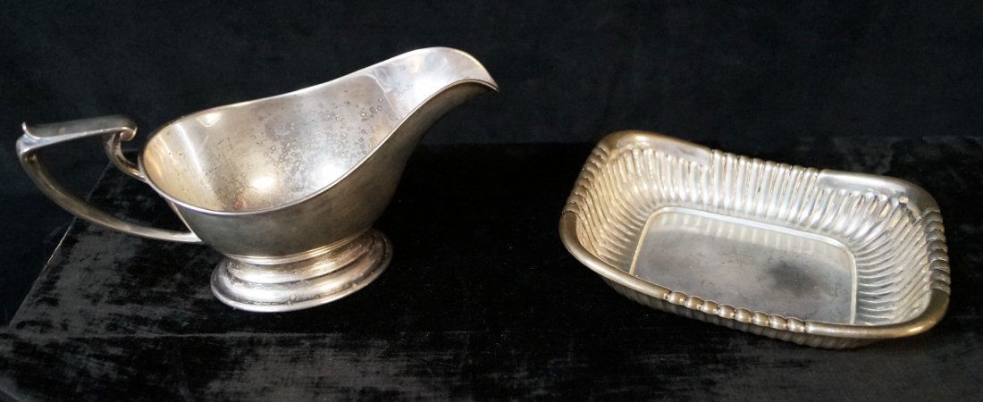 STERLING SILVER GRAVY BOAT & WALLACE STERLING SILVER (1 of 4)
