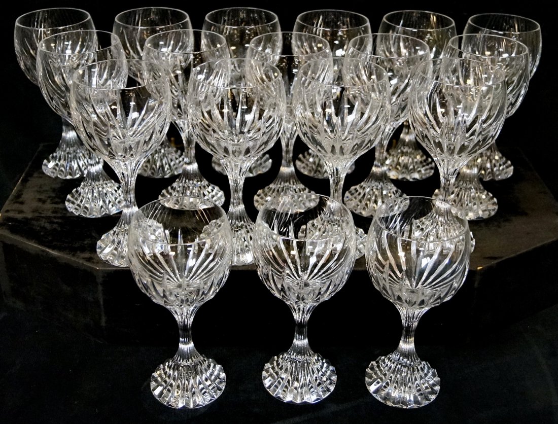 SET 18 BACCARAT WINE GLASSES WITH BOX: SET 18 BACCARAT WINE GLASSES WITH ORIGINAL BOX 6"H MASSENA PATTERN