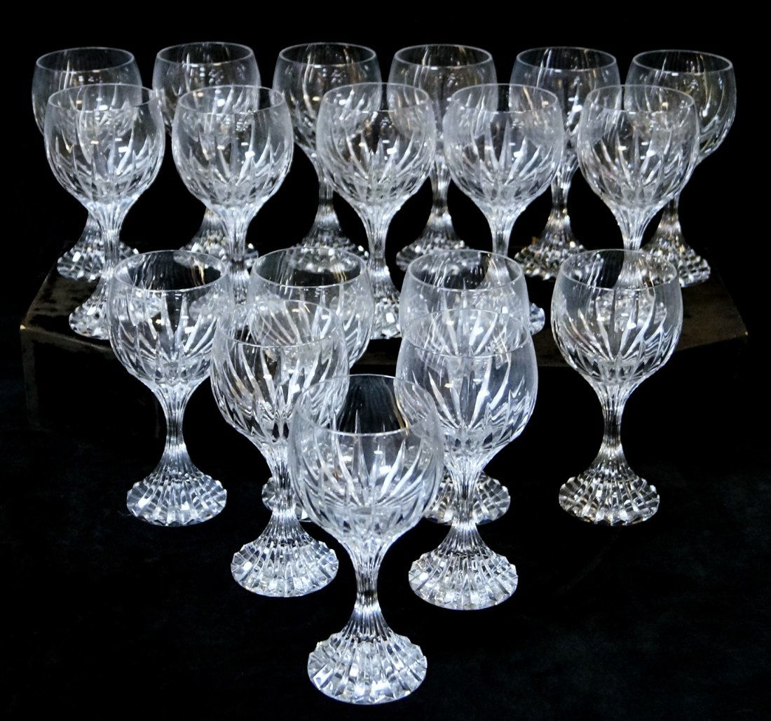 SET 18 BACCARAT CLARET GLASSES (1 of 1)
