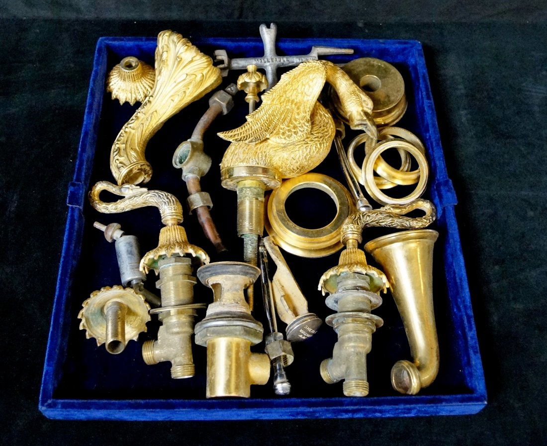 BRONZE FIGURAL SWAN FAUCET FIXTURE SET (1 of 4)