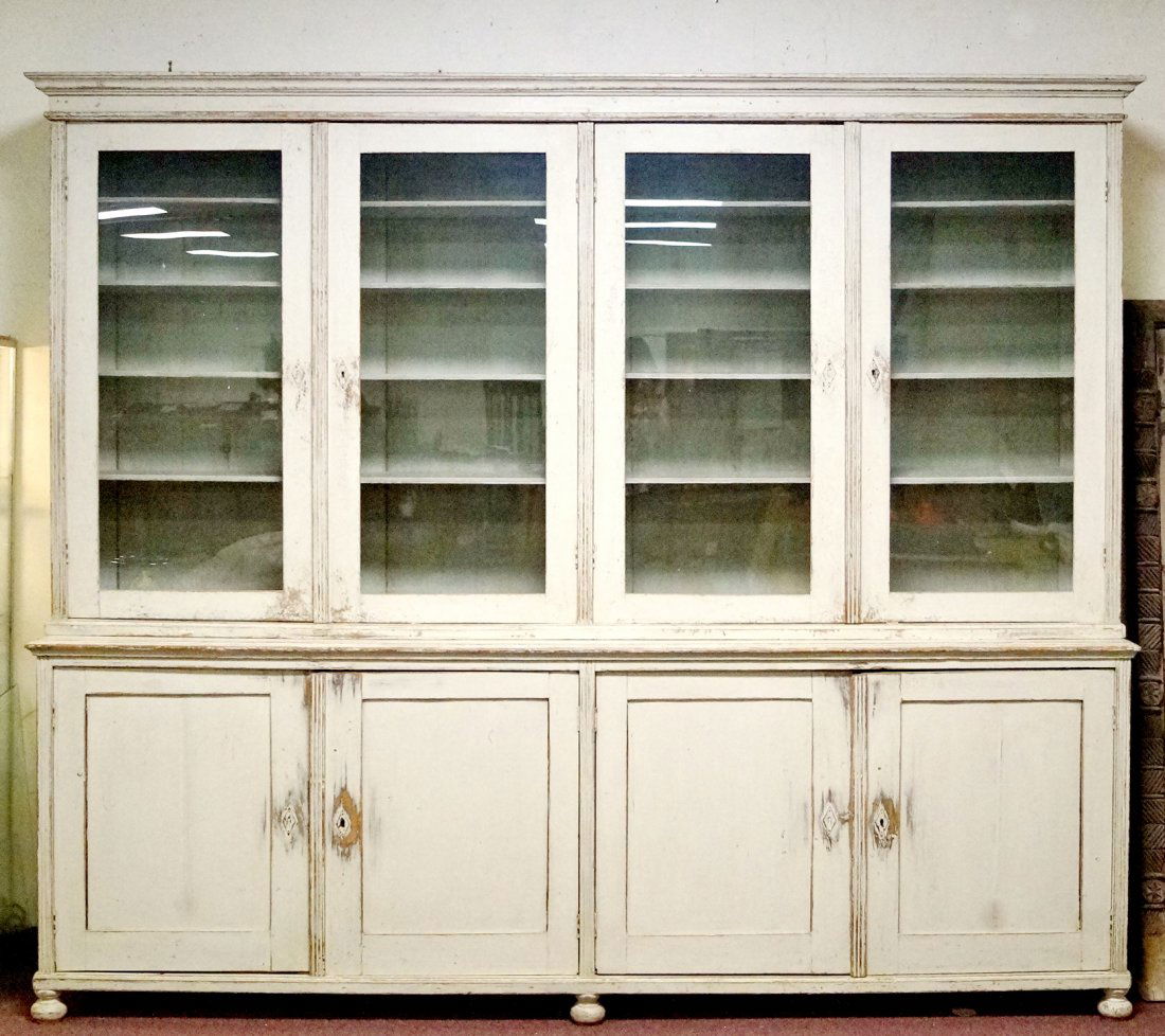 LARGE PAINT DECORATED CUPBOARD (1 of 1)