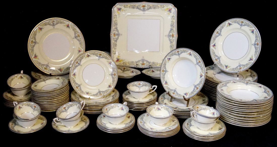 ROYAL WORCESTER FLORAL PATTERN DISHES (1 of 2)