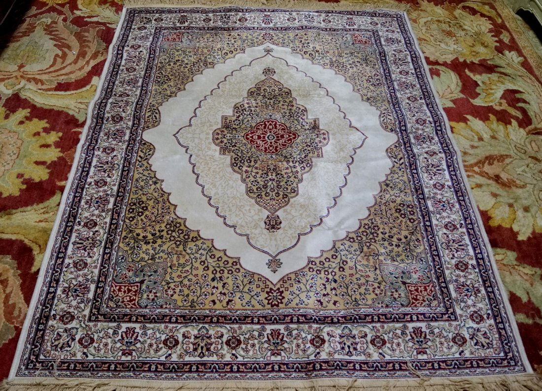 CHINESE SILK RUG (1 of 3)