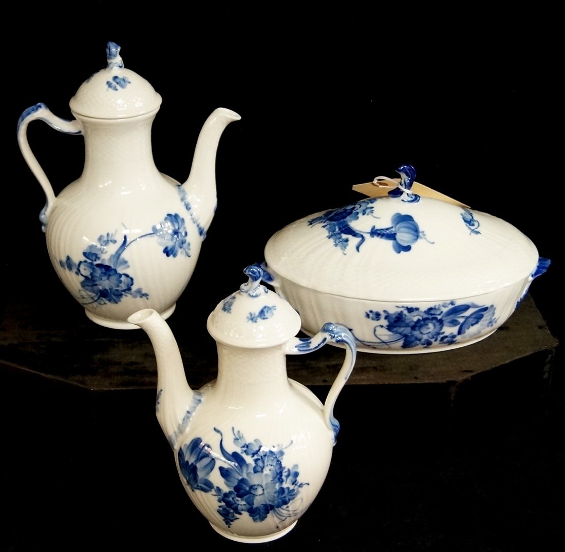 3 PCS. ROYAL COPENHAGEN BLUE & WHITE CHINA (1 of 7)