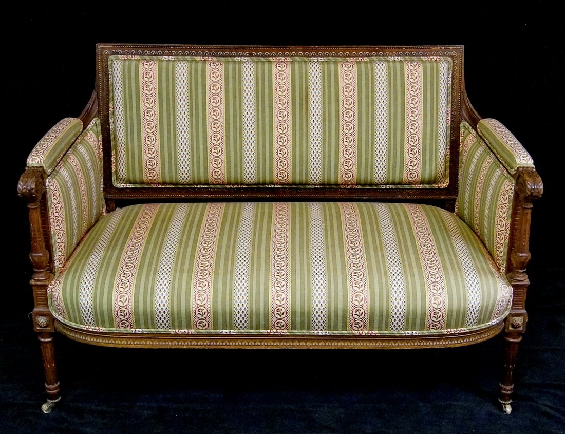 ANTIQUE FRENCH CANAPE: ANTIQUE FRENCH CANAPE 32"H 46"W 21"D