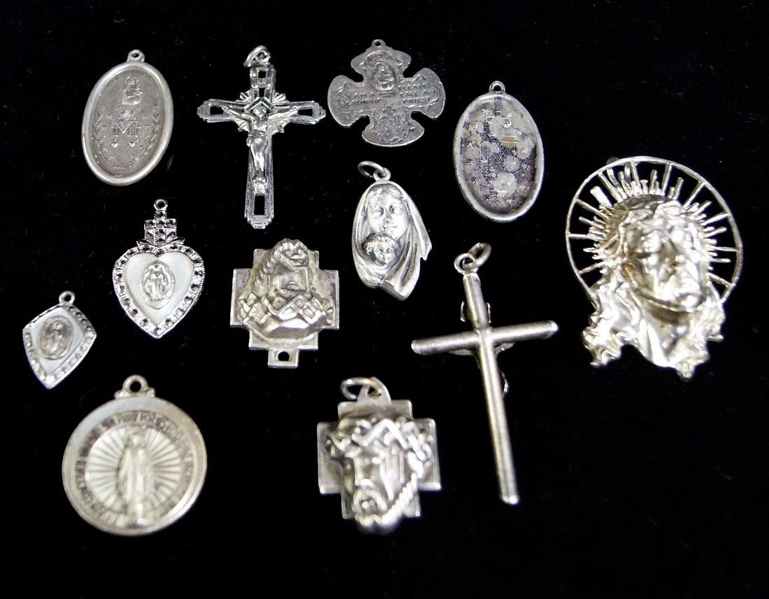 GROUP 12 STERLING RELIGIOUS CHARMS (INC. A. GALE (1 of 1)
